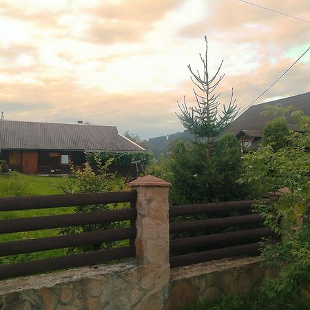 Starovitska Hata - Ethno-Cottage Verkhovyna Dış mekan fotoğraf